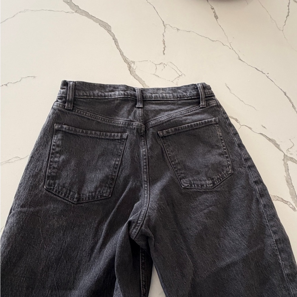 Black Old Navy Women’s Barrel Jeans - Picture 4 of 5